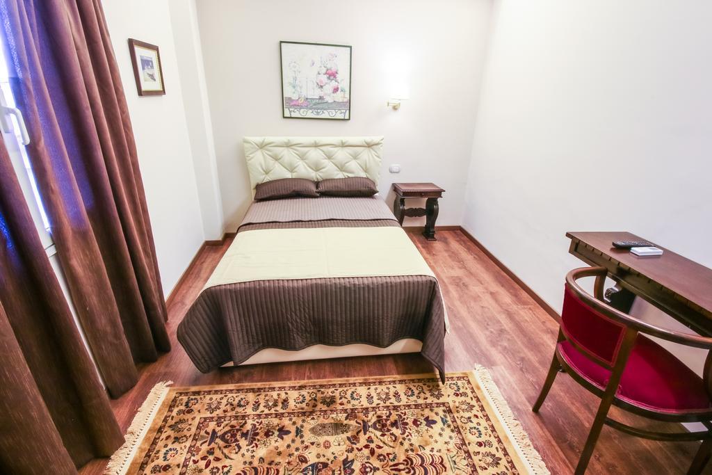 96 Guest House Реджо-ди-Калабрия Номер фото
