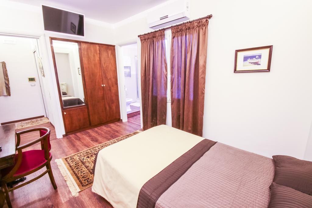 96 Guest House Реджо-ди-Калабрия Номер фото